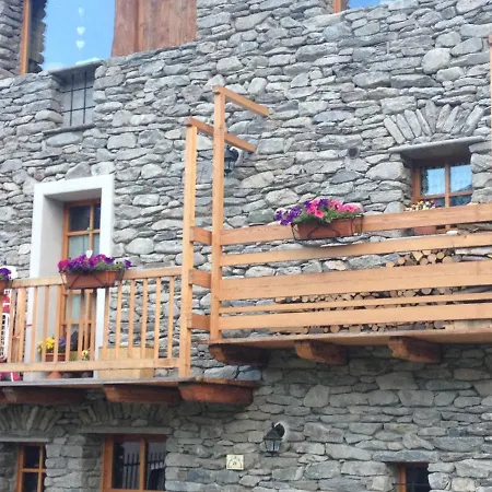 Lägenhet Bilocale Pietra E Legno Immerso Nella Natura Morgex