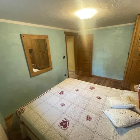 Bilocale Pietra E Legno Immerso Nella Natura Appartement